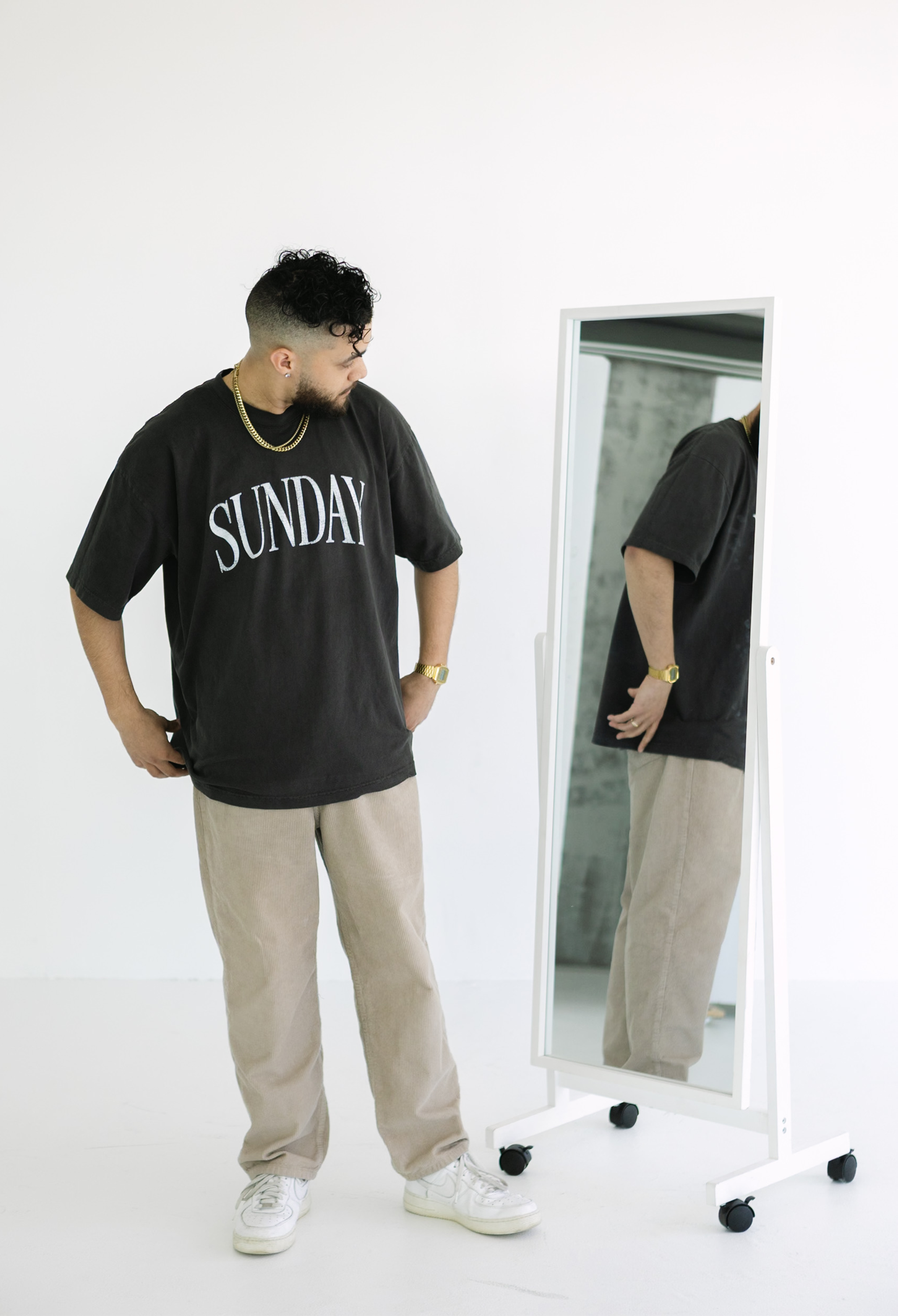 sunday staple tee